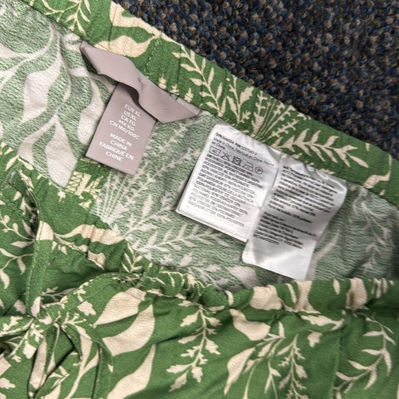 H&M shorts xl // 092802 - Picture 2 of 2